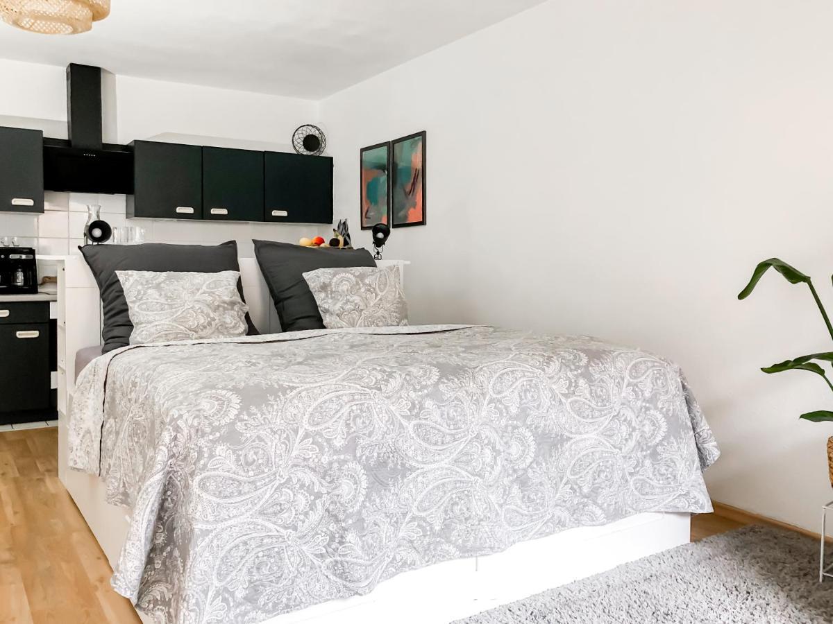 Studio near Altstadt /w Workspace, Feng-Shui&Art Würzburg Buitenkant foto