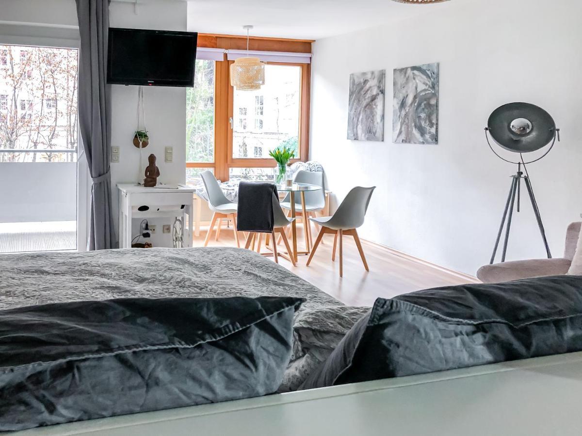 Studio near Altstadt /w Workspace, Feng-Shui&Art Würzburg Buitenkant foto