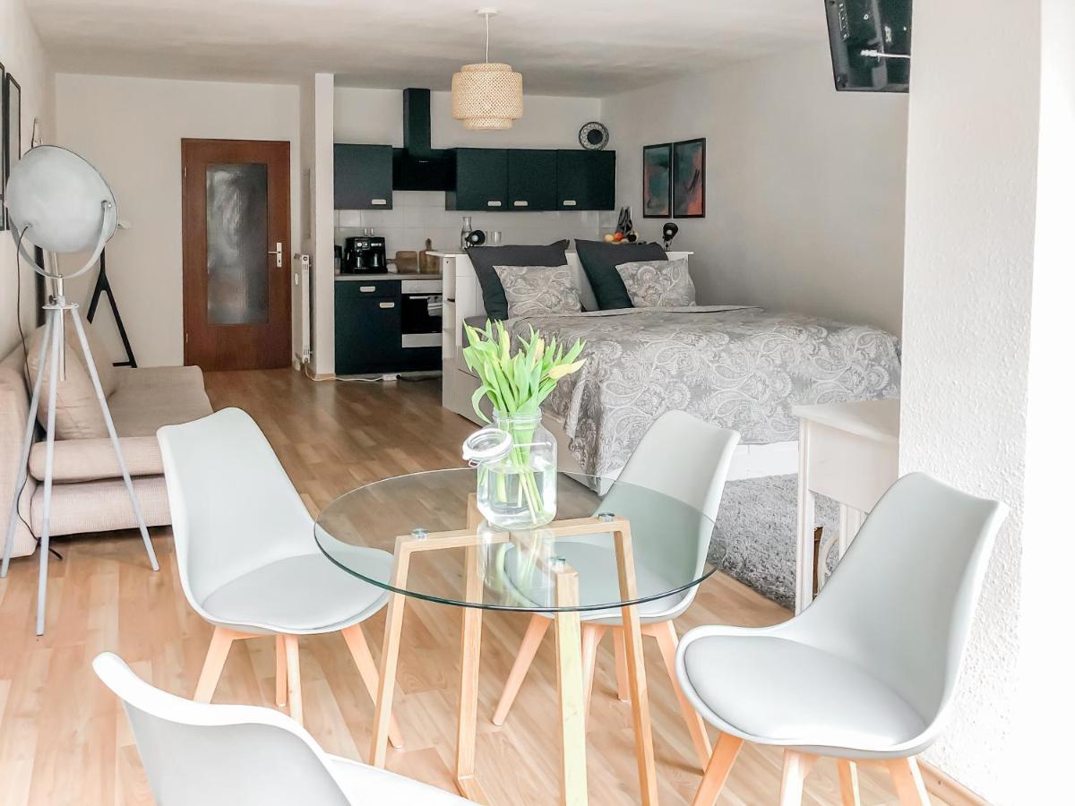 Studio near Altstadt /w Workspace, Feng-Shui&Art Würzburg Buitenkant foto